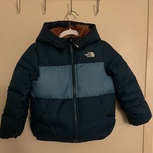 The North Face Toddler Coat. Excellent condition very warm